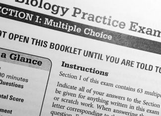 UC, SAT 점수를 심사 항목으로 유지