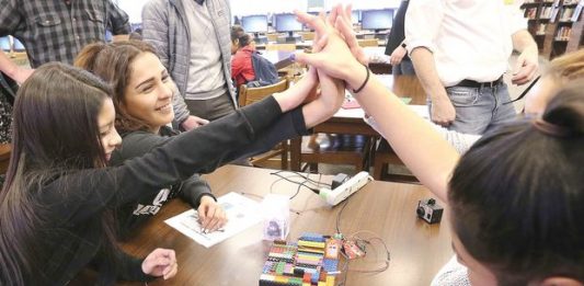 애플 매장에서 컴퓨터 코딩을 가르친다고?