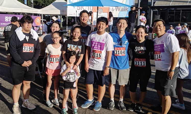 모범적인 사회 참여 활동 인정