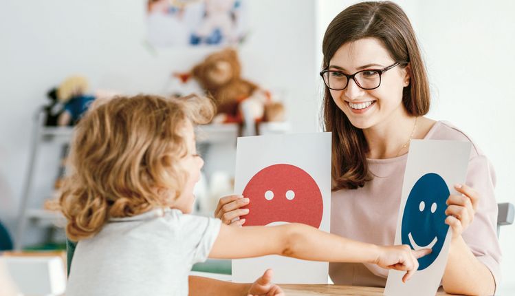 4월은 자폐증 인식의 달…자폐증 조기 발견, 치료가 중요