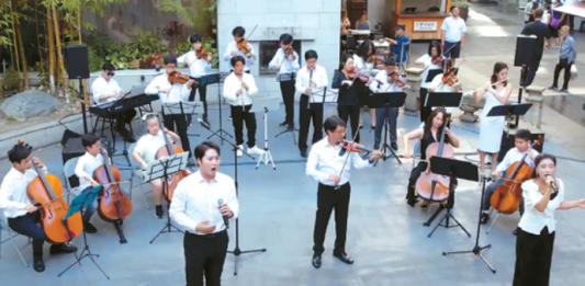 본사 주관, 한인 2세들 타운서 광복절 플래시몹