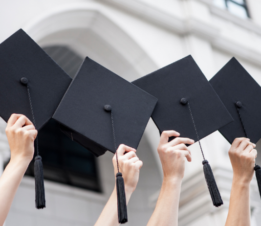 뉴저지주 대학생 정시졸업률 절반 수준