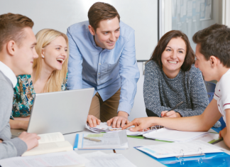 진학 대학 최종 선택…재정 지원, 원하는 전공 고려해야