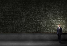 대학교수의 세계…보통 강사에서 정교수까지 5단계