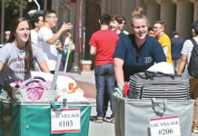 대학 기숙사 입주 준비…스트레스 없는 게 핵심