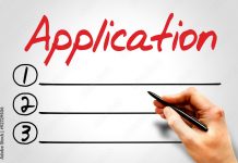 지원서 급증에도 웃지 못하는 대학들 Application blank list, business concept