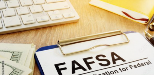 FAFSA 새 양식 부실 논란…오랜 지연 끝 간소화된 양식 공개