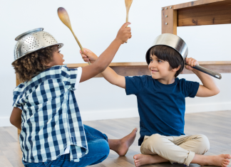 물고뜯는 유치원생 휴원·퇴학 못시킨다