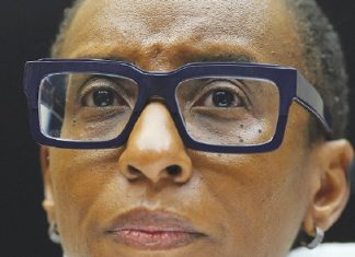 하버드대 이사회, 총장 유임 결정