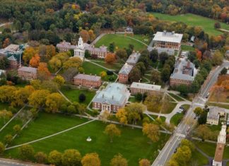 보딩 스쿨의 장단점…최고 수준 교사와 멘토십 통한 최고 교육