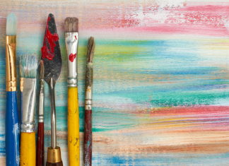 2024년 미대 트렌드: 다양성, 디지털 기술, 지속 가능성의 조화