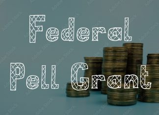작년 뉴욕주 고교 졸업생, 펠그랜트 2억2500만불 놓쳐 Federal Pell Grant phrase on the piece of paper.