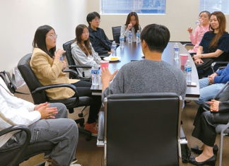 자녀들 “공부 압박 스트레스” vs 부모들 “말대꾸 등 적응 안돼”