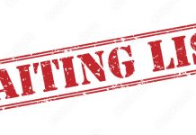 합격 웨이트리스트 오르면 UC는 성취·성적향상 추가 접수 가능 Waiting list red stamp on white background