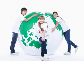 해외 유학의 진짜 효과…창의적인 사고 키워져 ‘성공’