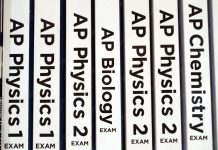 AP시험 착각이 점수 갈라…양보다 전략이 고득점 좌우 Scholar books for education background. Advanced Placement exams and tests.