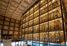 아이비리그 지원자가 몰리는 이유…끈끈한 동문 네크워크가 핵심 Yale University Library