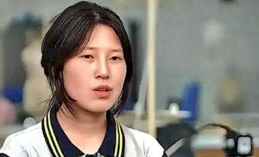 MIT생 제치고 결선행…中 열광시킨 수학 천재소녀 ‘충격 반전’