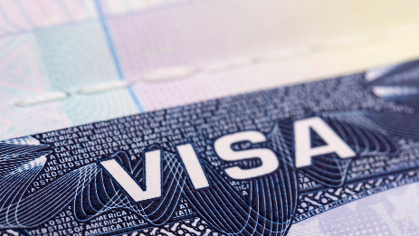 유학 비자 못 받아 입학 연기 속출…체류 시한 4년으로 제한 전망