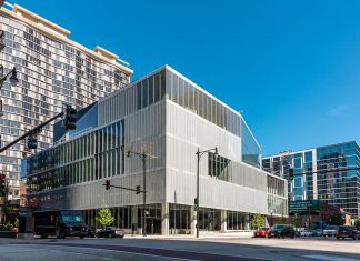 시카고 콜럼비아 칼리지 교직원 무더기 해고