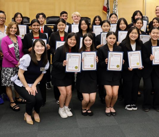 프레드 정 시장 풀러턴 스피치·디베이트 팀 표창