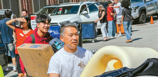 가주 대학생도 ‘주거 전쟁’…기숙사 부족 입주 경쟁