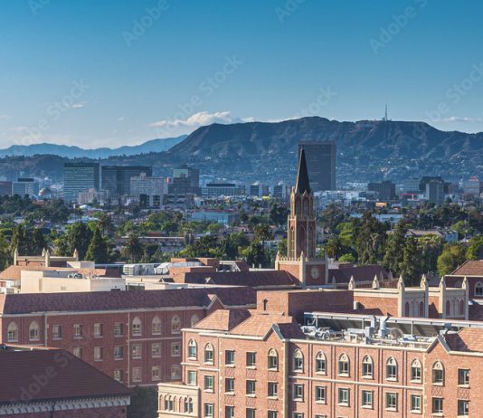 USC, 재정난에 인력 1000명 감원 The landscape of USC buildings and Los Angeles