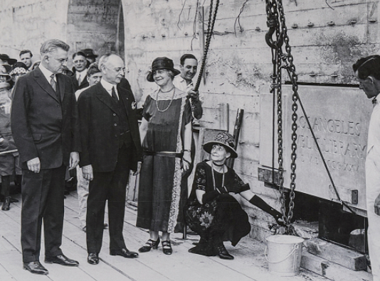 LA도서관, 타임캡슐 공개 전시…100년 전 LA, 21세기 햇빛 보다